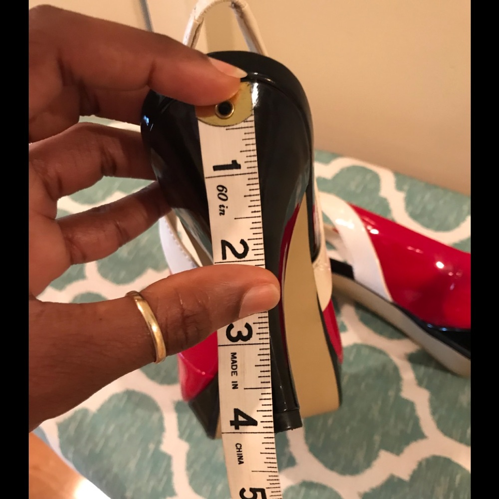 Heels - Picture 3 of 3